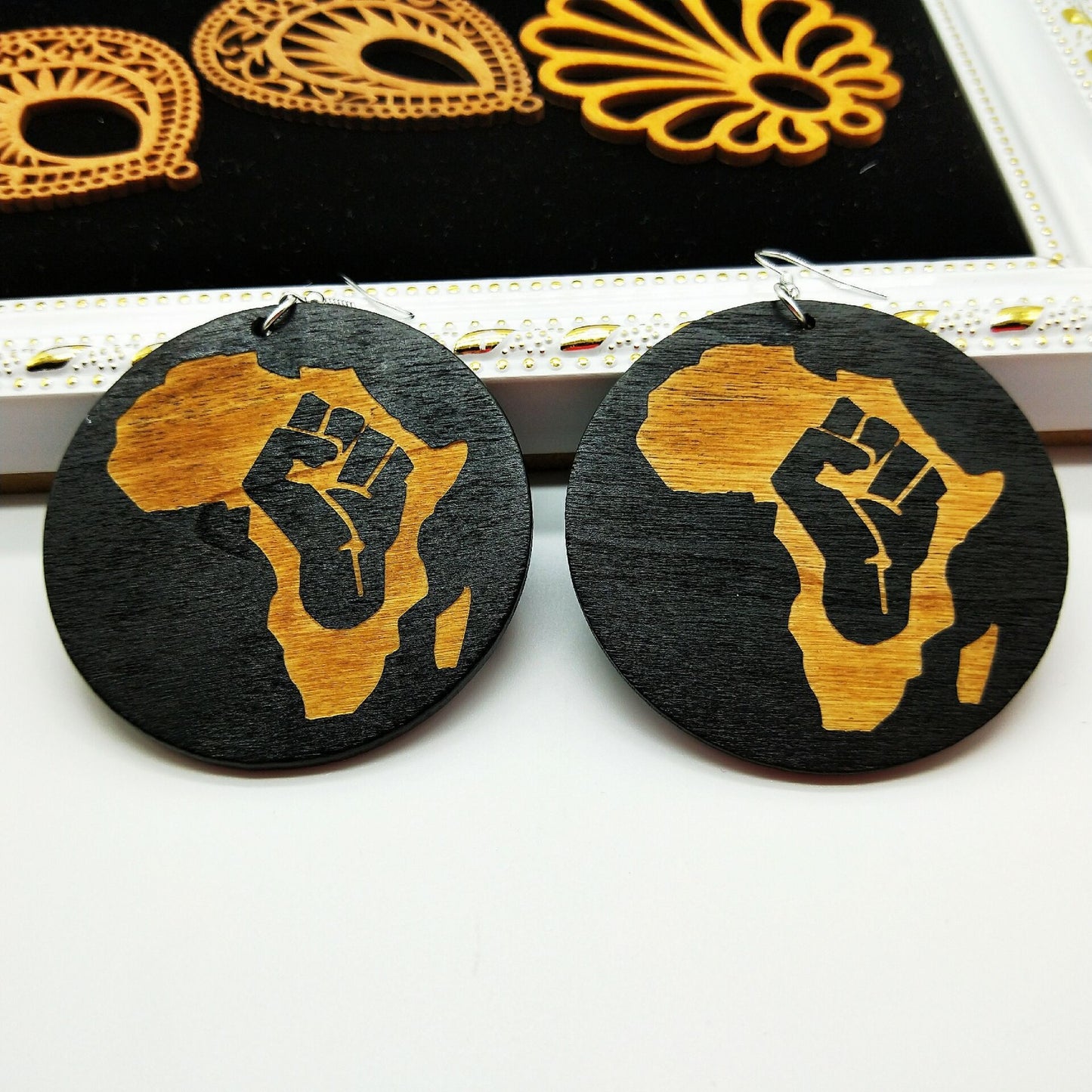 African black queen round earrings